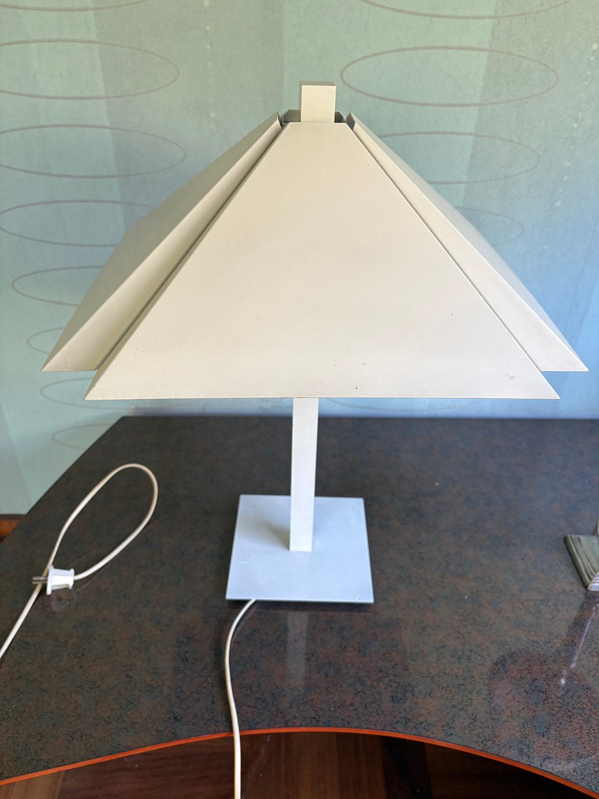 Dijkstra Witte vintage tafellamp met unieke paraplu kap, Ophalen, Gebruikt, Overige merken, E14 (klein)