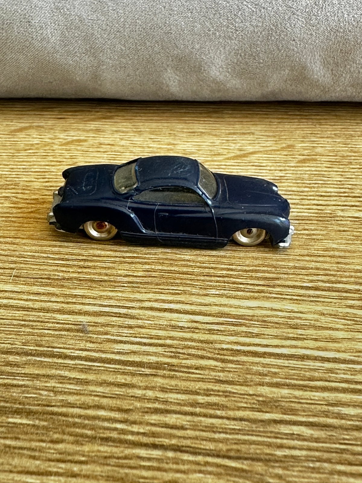 Vintage Lego Volkswagen Karmann Ghia Coupé, Hobby en Vrije tijd, Modelauto's | 1:87, Ophalen of Verzenden, Gebruikt, Auto, Overige merken