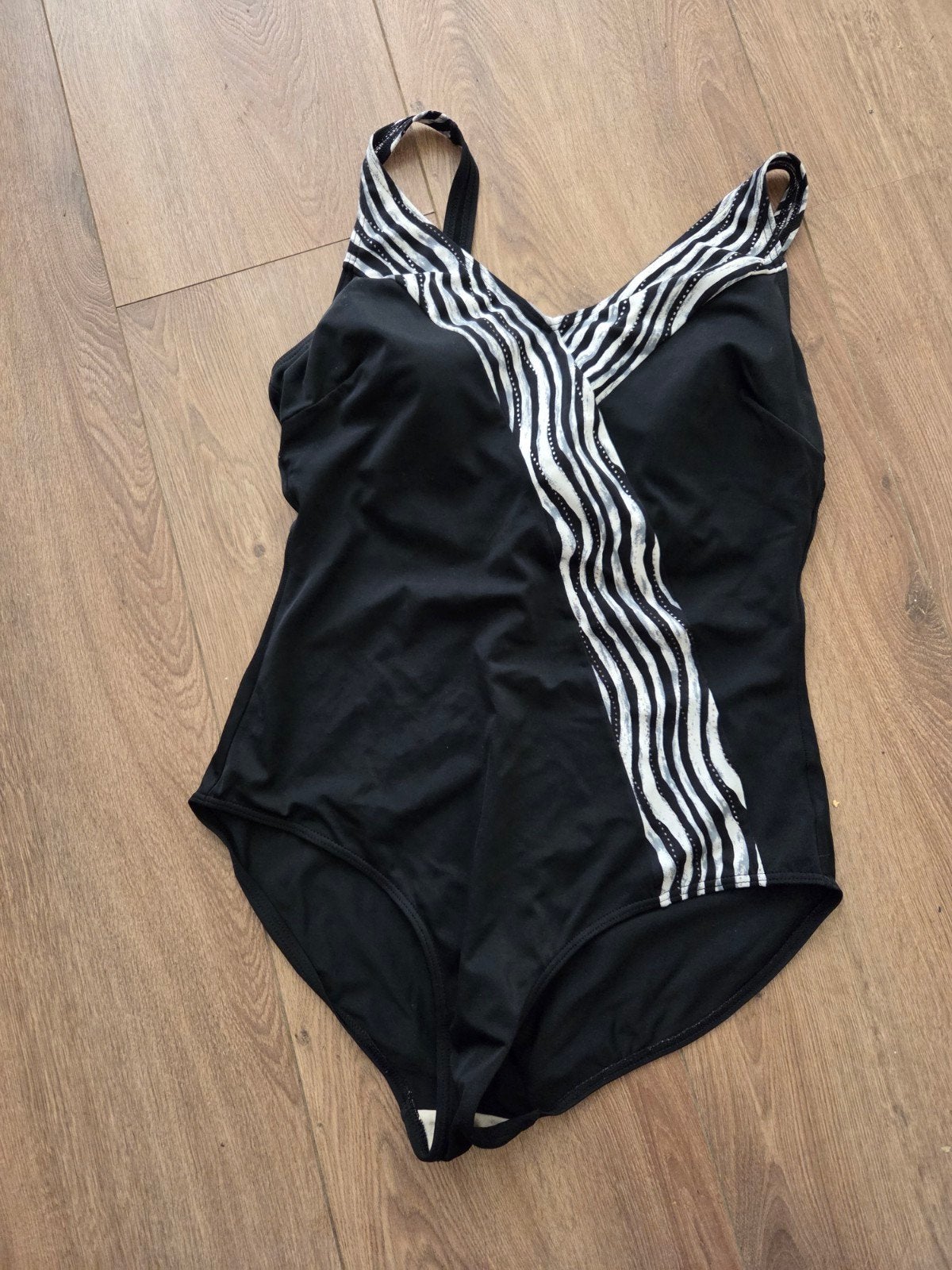 Hunkemöller Badpak Zwart met Strepen - Maat 46, Kleding | Dames, Badmode en Zwemkleding, Ophalen, Zwart, Badpak, Hunkemöller