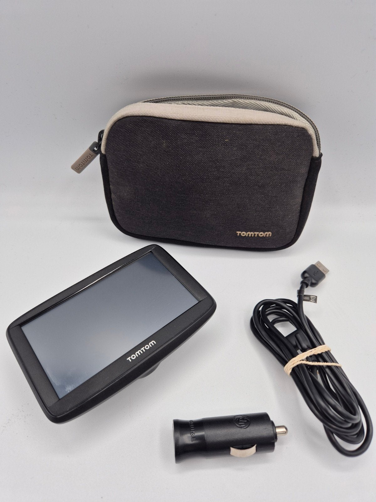 TomTom Start 42 navigatiesysteem met hoes en oplader, Support@tomtom.com, Gebruikt, Ophalen of Verzenden, TomTom International B.V.