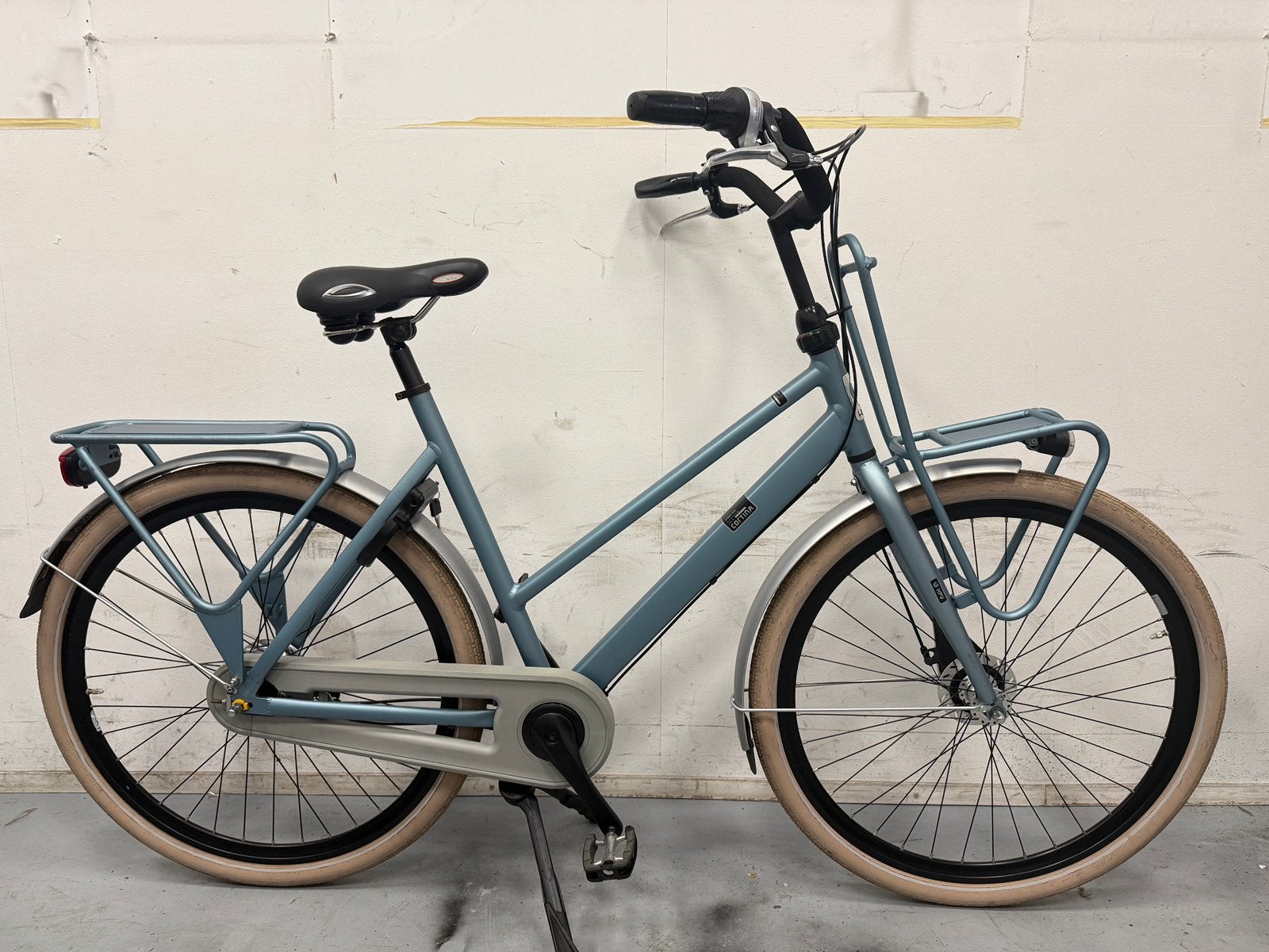 Stijlvolle Damesfiets met Voordrager en Terugtraprem, 26 inch of meer, Versnellingen, Ophalen of Verzenden, Zo goed als nieuw