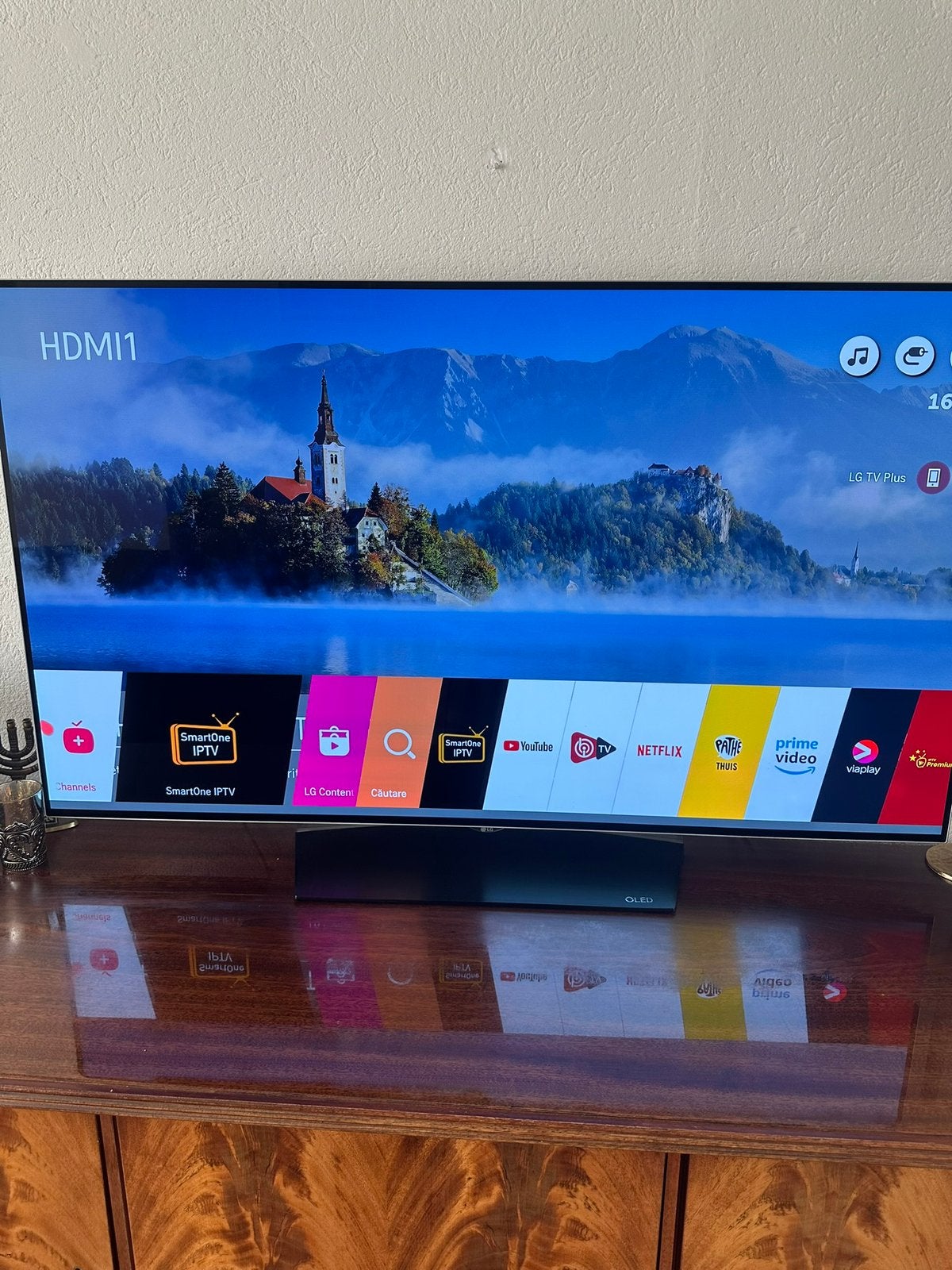 LG OLED smart tv 4k UHD 55 inch, Ophalen, 120 Hz, Zo goed als nieuw, 100 cm of meer