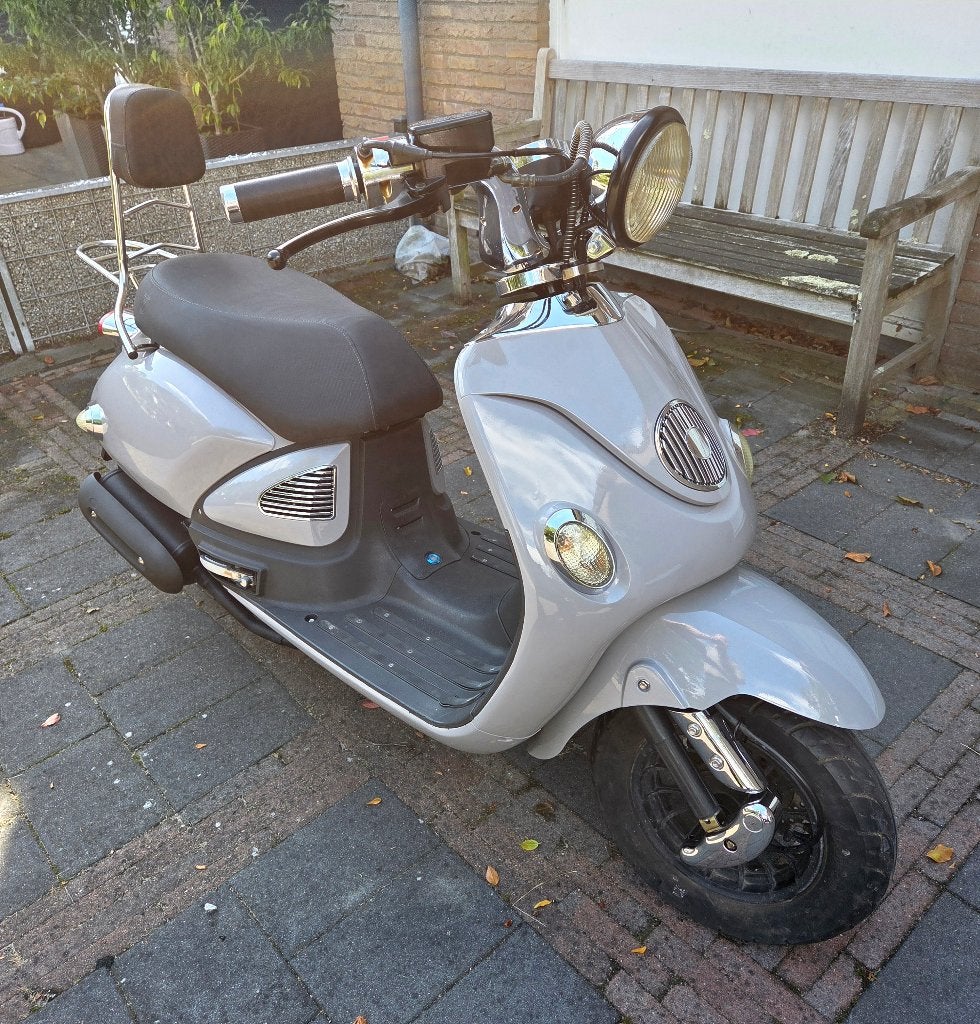 BTC Legend scooter 8.000 km, Gebruikt, Benzine, Ophalen, Overige merken