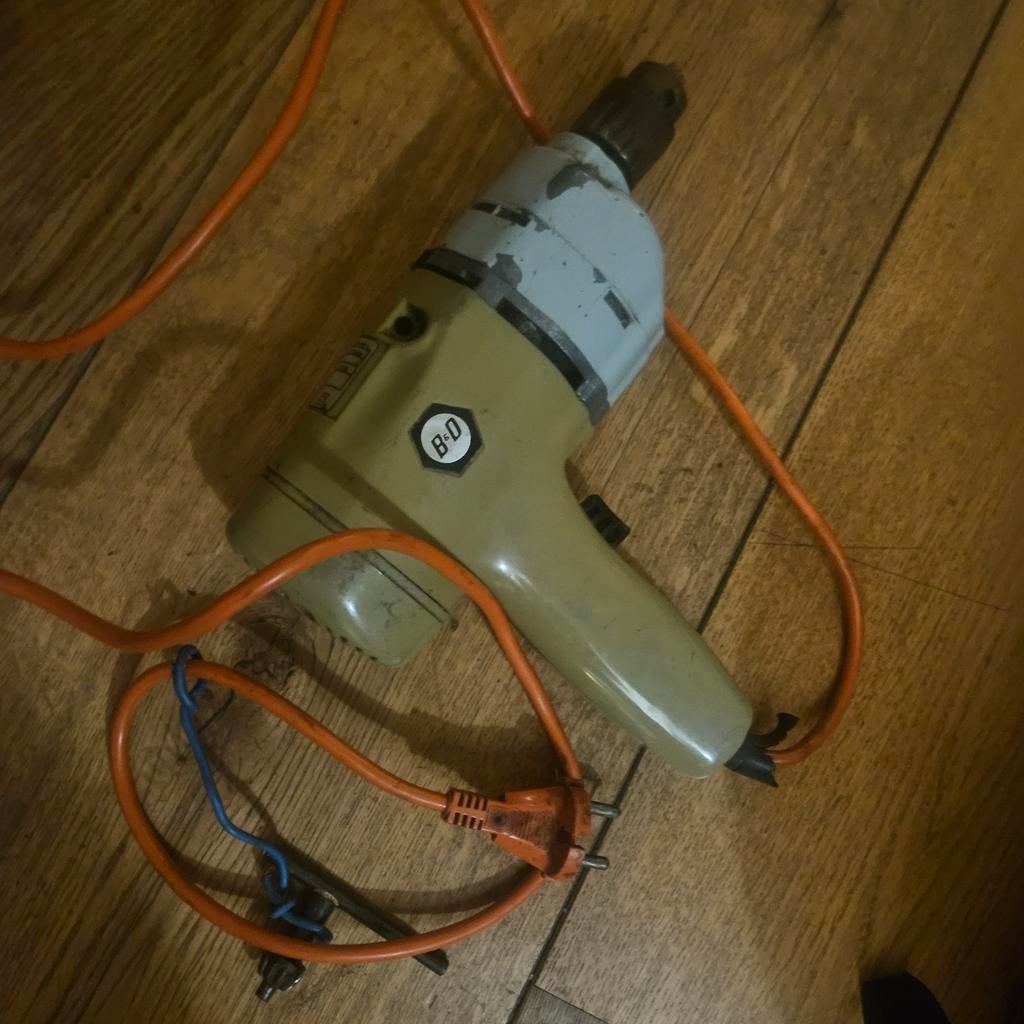 Vintage Black&Dekker boormachine, Ophalen