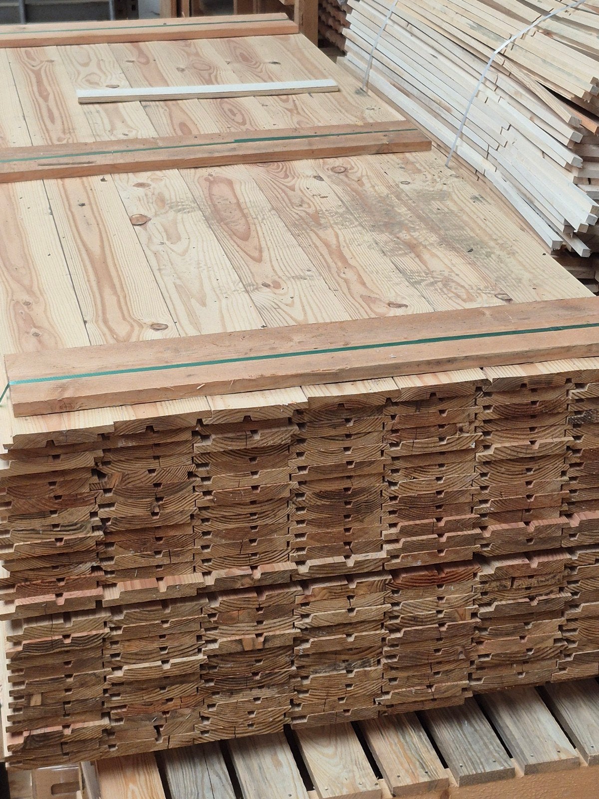 Douglas rhombus dubbel 168 stuks 3 m 78 m2 koopje, Ophalen