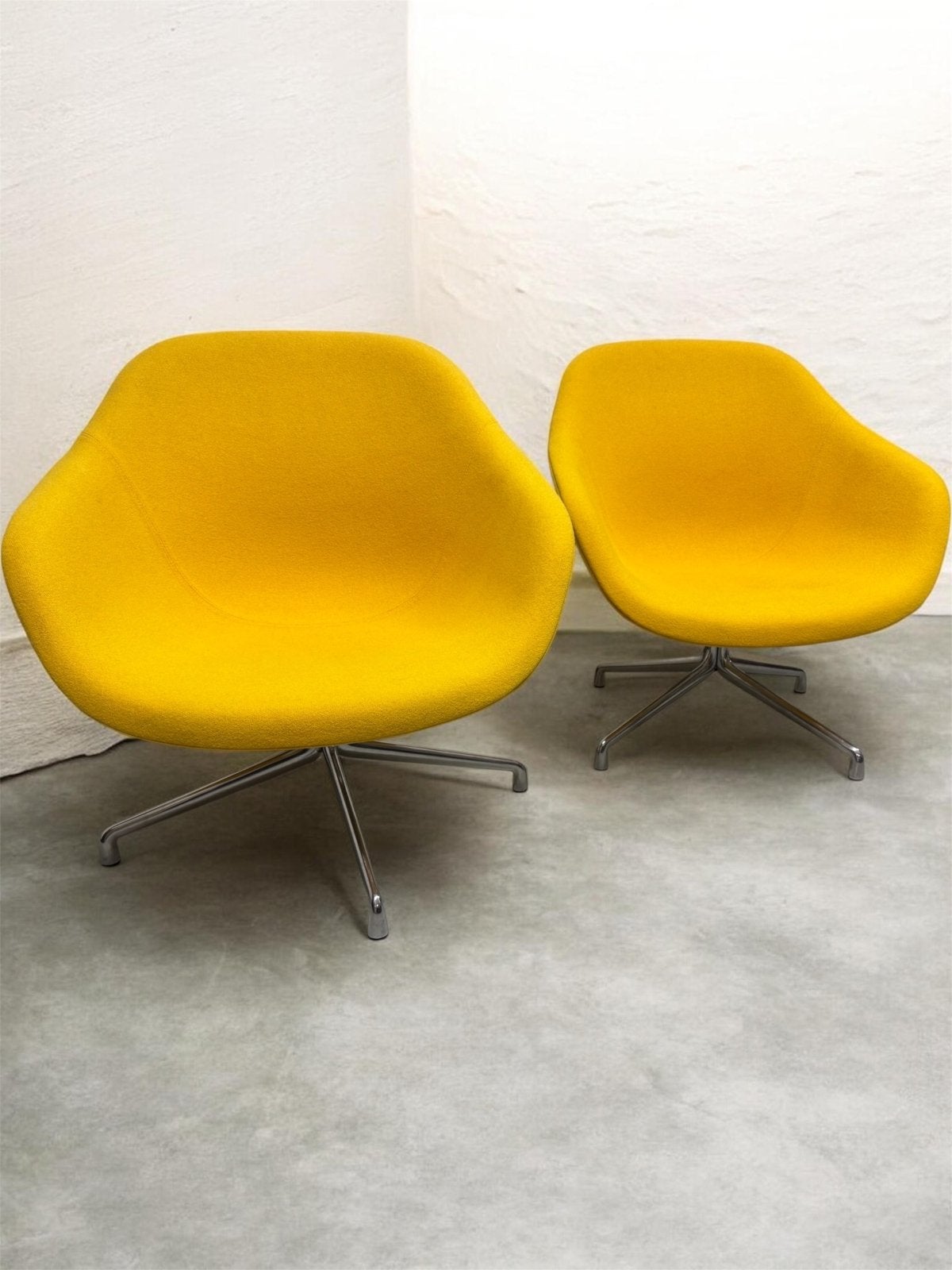 2x HAY About A Lounge (AAL) fauteuils,, 75 tot 100 cm, Ophalen of Verzenden, Zo goed als nieuw, Stof