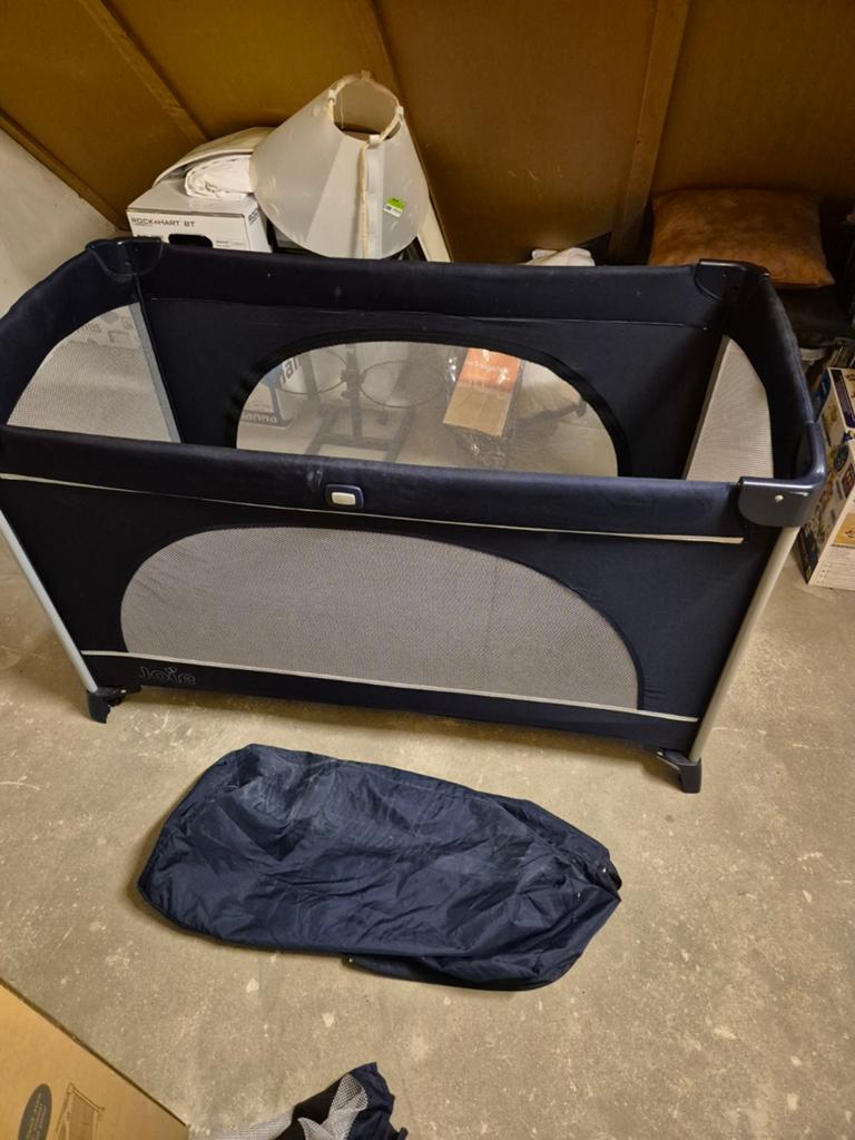 Joie Reisbedje met matras - Zo goed als nieuw, Ophalen of Verzenden, Zo goed als nieuw, Reisbedje