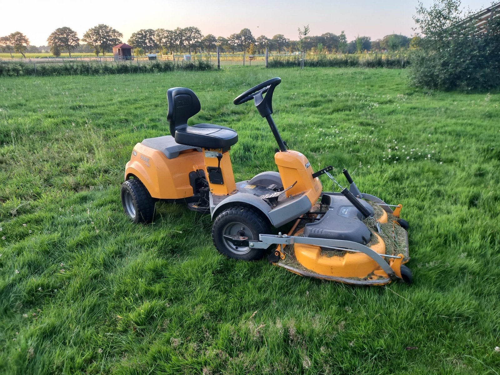Stiga Park compact  zitmaaier, Tuin en Terras, Ophalen, Cirkelmaaier, Gebruikt, Stiga