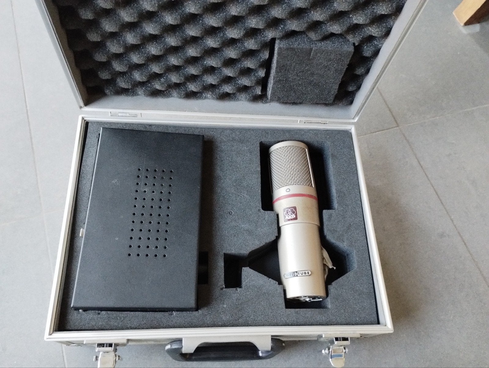 Akg solid tube buizen condensator studio microfoon, Ophalen of Verzenden, Zo goed als nieuw, Studiomicrofoon