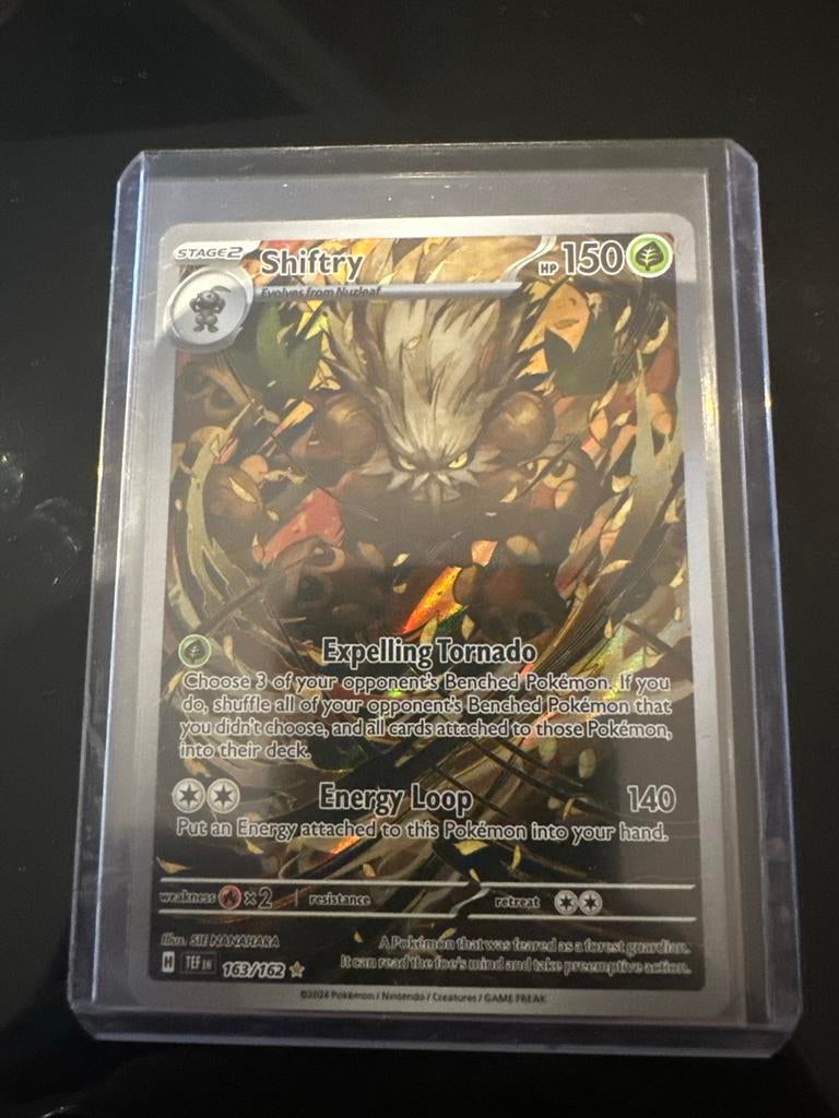 Shiftry 163/162 Pokémon kaart, Ophalen of Verzenden, Zo goed als nieuw, Losse kaart, Foil
