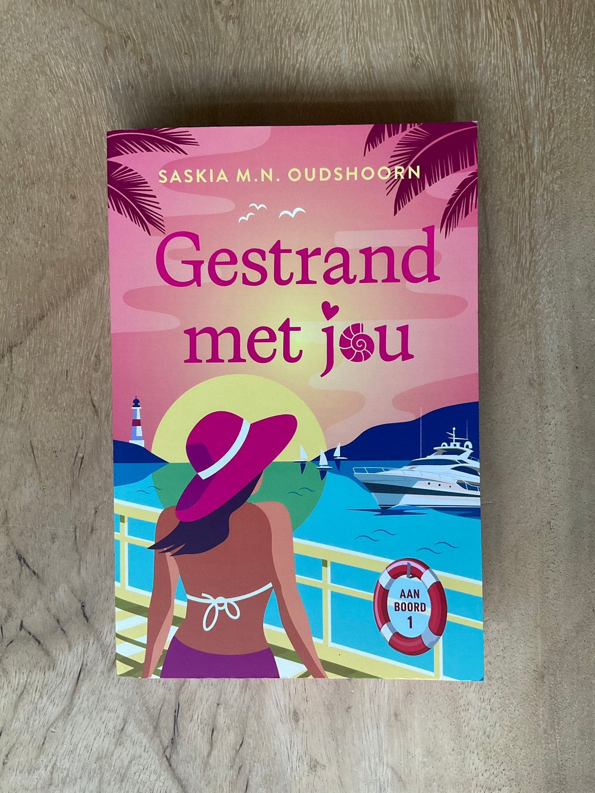Gestrand met jou - Saskia M. N. Oudshoorn, Ophalen of Verzenden, Zo goed als nieuw