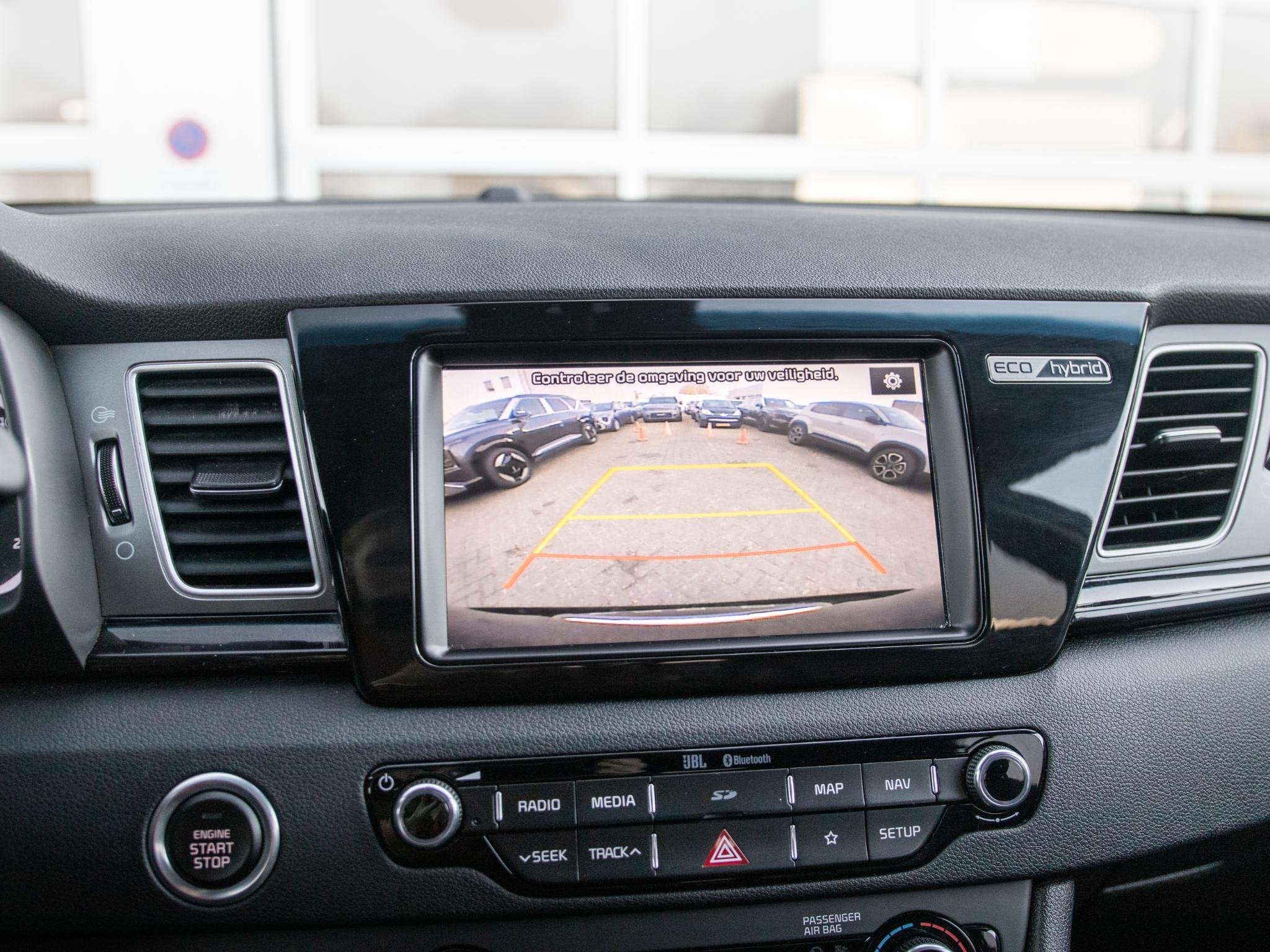 Foto 17 van Kia Niro 1.6 GDi Hybrid ExecutiveLine l lederen bekleding l
