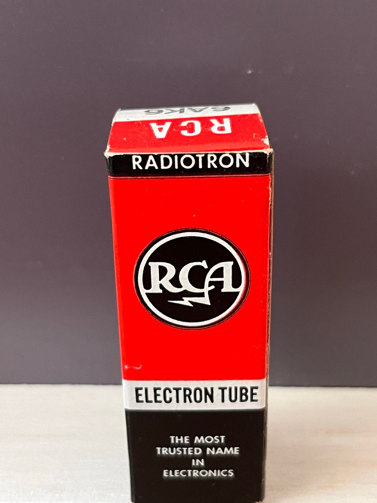 RCA Radiotron 6AK6 Electronenbuis - Nieuw in doos, Audio, Tv en Foto, Buizenversterkers, Ophalen