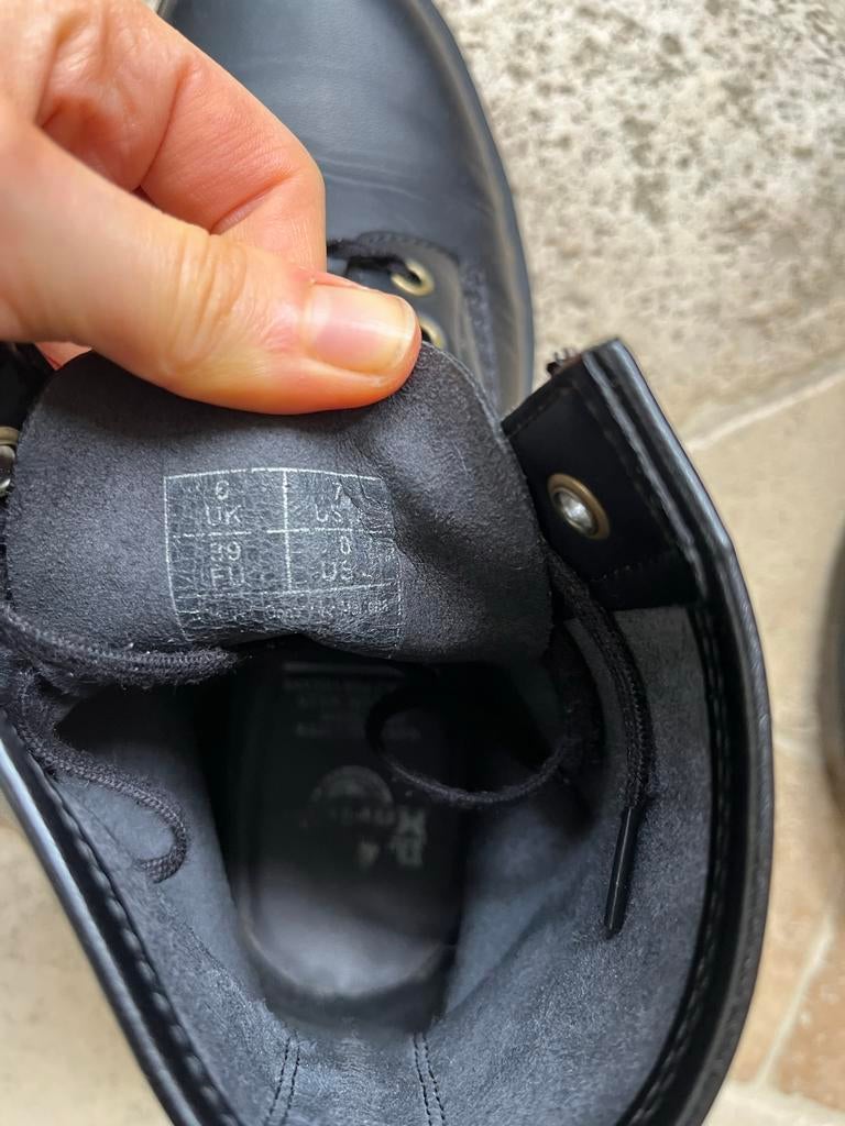 Dr. Martens vegan laarzen, maat 39, zo goed als nieuw, Kleding | Dames, Schoenen, Ophalen of Verzenden, Zo goed als nieuw, Zwart