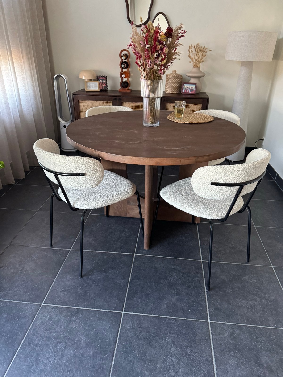4 Karwei eetkamerstoelen wit/crème teddy/bouclé stof, Huis en Inrichting, Stoelen, Zo goed als nieuw, Vier, Metaal, Wit, Ophalen
