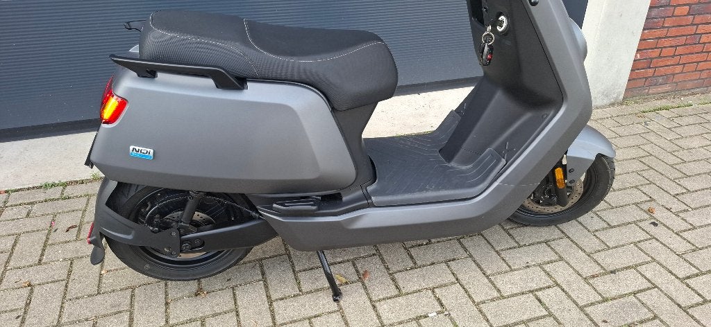 Niu nqi sport brom 2023, Ophalen, Maximaal 45 km/u, Elektrisch, Zo goed als nieuw