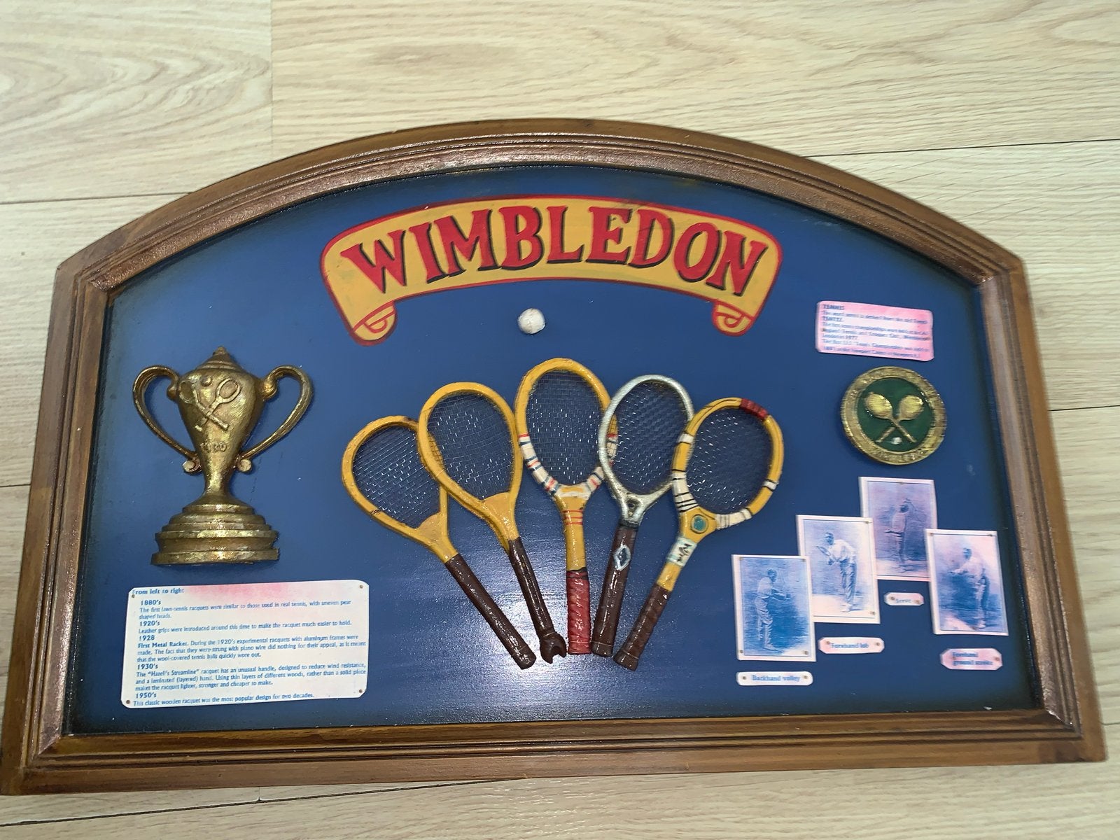 Vintage Wimbledon Tennis Display - Uniek Verzamelobject, Sport en Fitness, Ophalen of Verzenden, Gebruikt, Overige typen, Overige merken