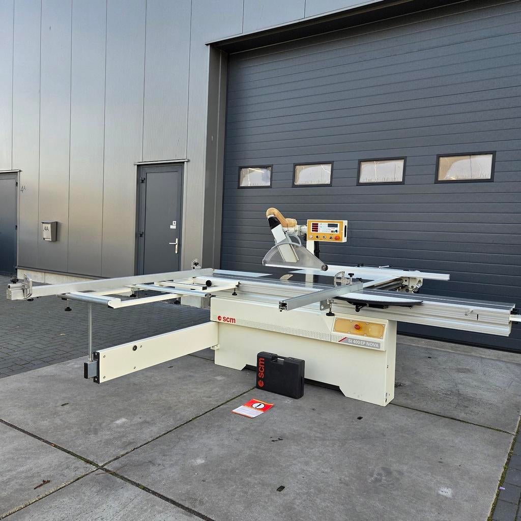 SCM Formaatzaag 3200mm Nova 400 paneelzaag ** 3assen cnc, Doe-het-zelf en Verbouw, Gereedschap | Zaagmachines, Scm robland altendorf martin felder hammer paneelzaag zaagtafel