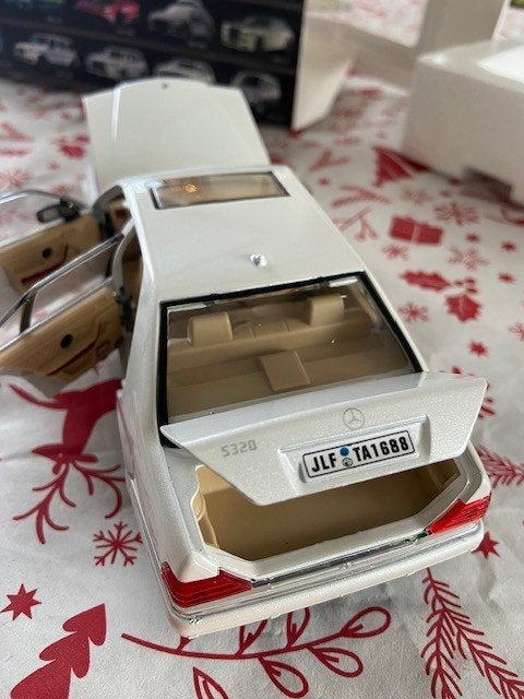 Nieuwe modelauto Mercedes 1:20, Ophalen of Verzenden, Nieuw, Auto, Overige merken