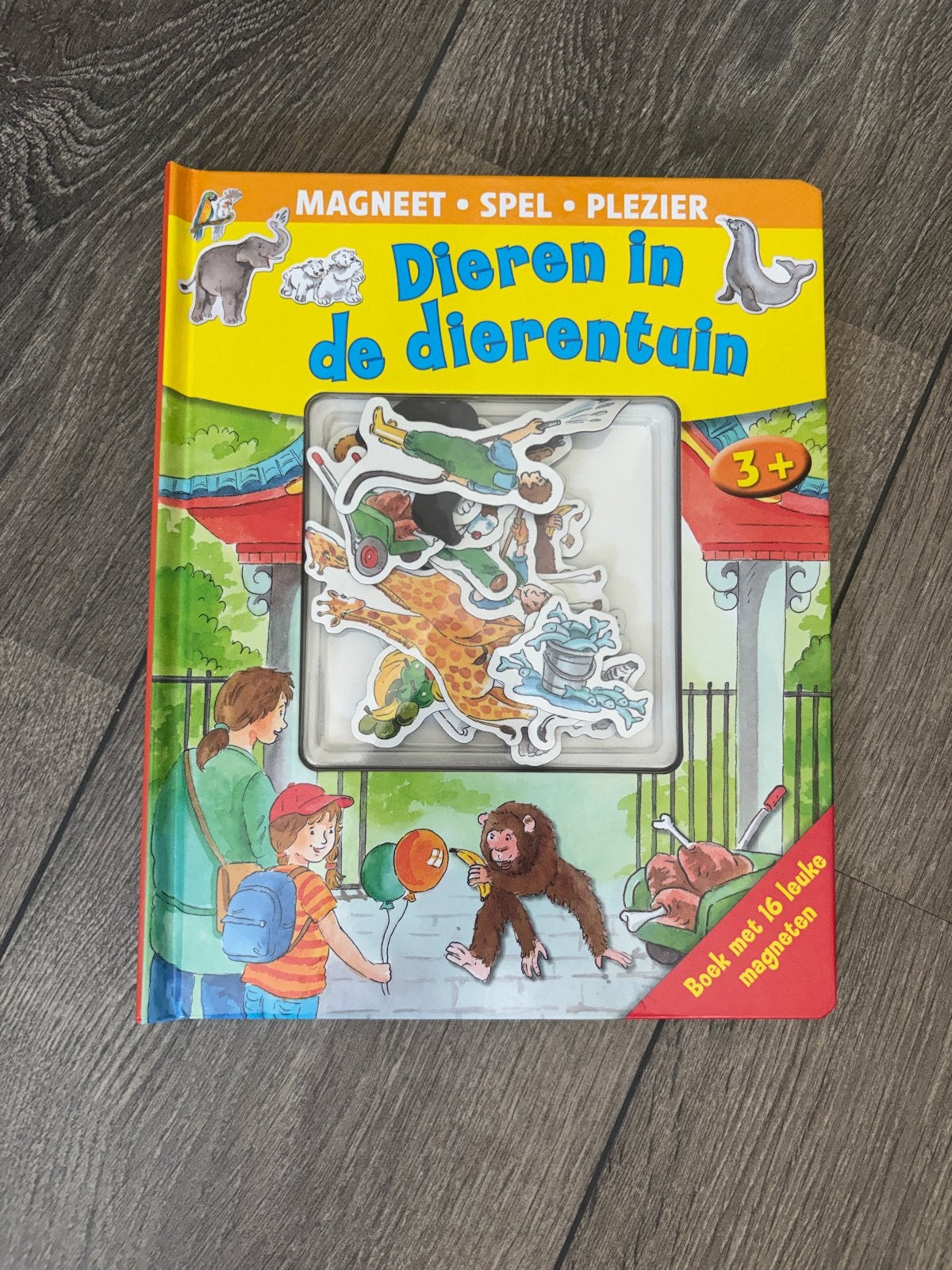 Magneetboek Dieren in de dierentuin (3+), Kinderen en Baby's, Ophalen of Verzenden, Zo goed als nieuw, Knutselen