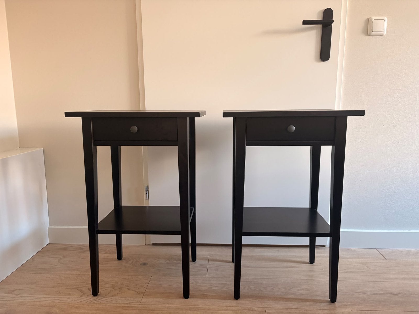 2 Ikea Hemnes nachtkastjes, Ophalen, Gebruikt, Minder dan 45 cm