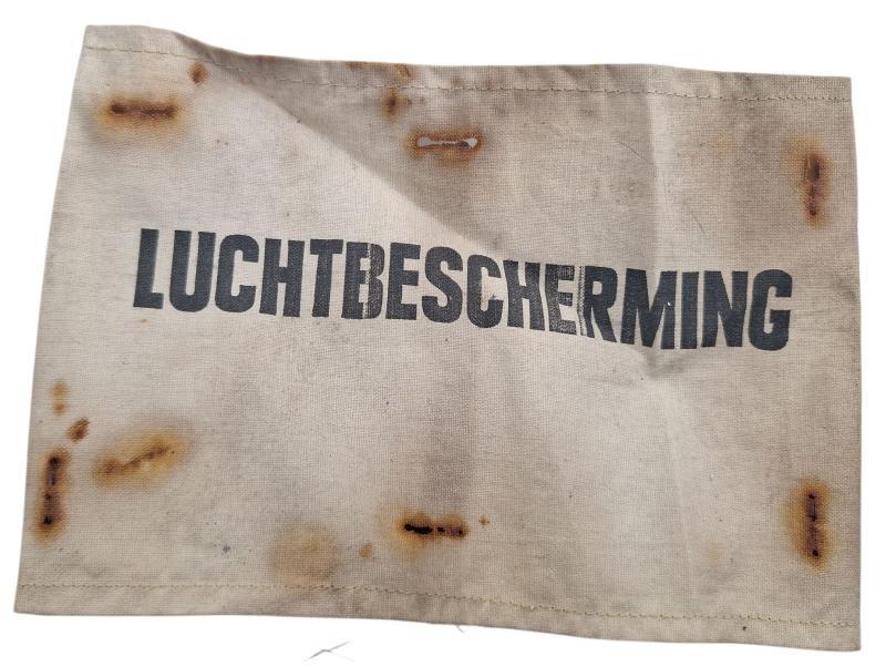 nederlandse ww2 armband in gebruikte staat, Verzamelen, Militaria | Tweede Wereldoorlog, Ophalen of Verzenden, Overige soorten