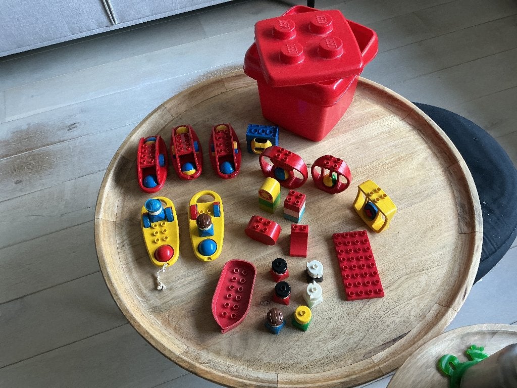 Duplo LEGO Box incl div Duplo Baby/ peuter, Kinderen en Baby's, Speelgoed | Duplo en Lego, Ophalen of Verzenden, Zo goed als nieuw