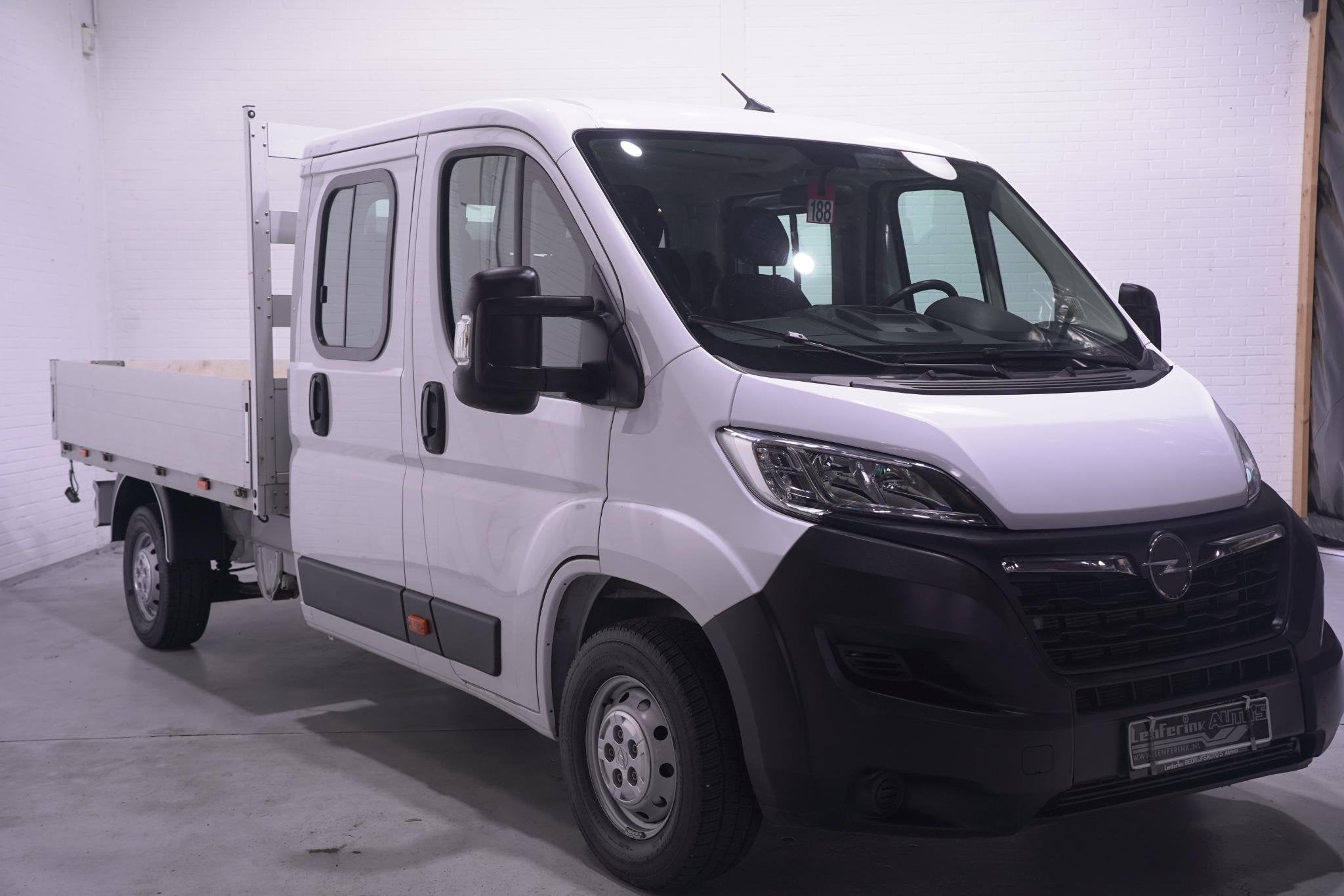 Opel Movano 2.2d 140 pk Pick Up / Open Laadbak Dubbel Cabine, Auto's, Voorwielaandrijving, Stof, Gebruikt, Wit