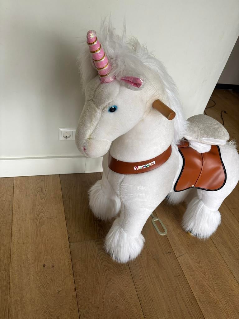 Eenhoorn speelgoed paard met wielen, Ophalen, Zo goed als nieuw, Meisje