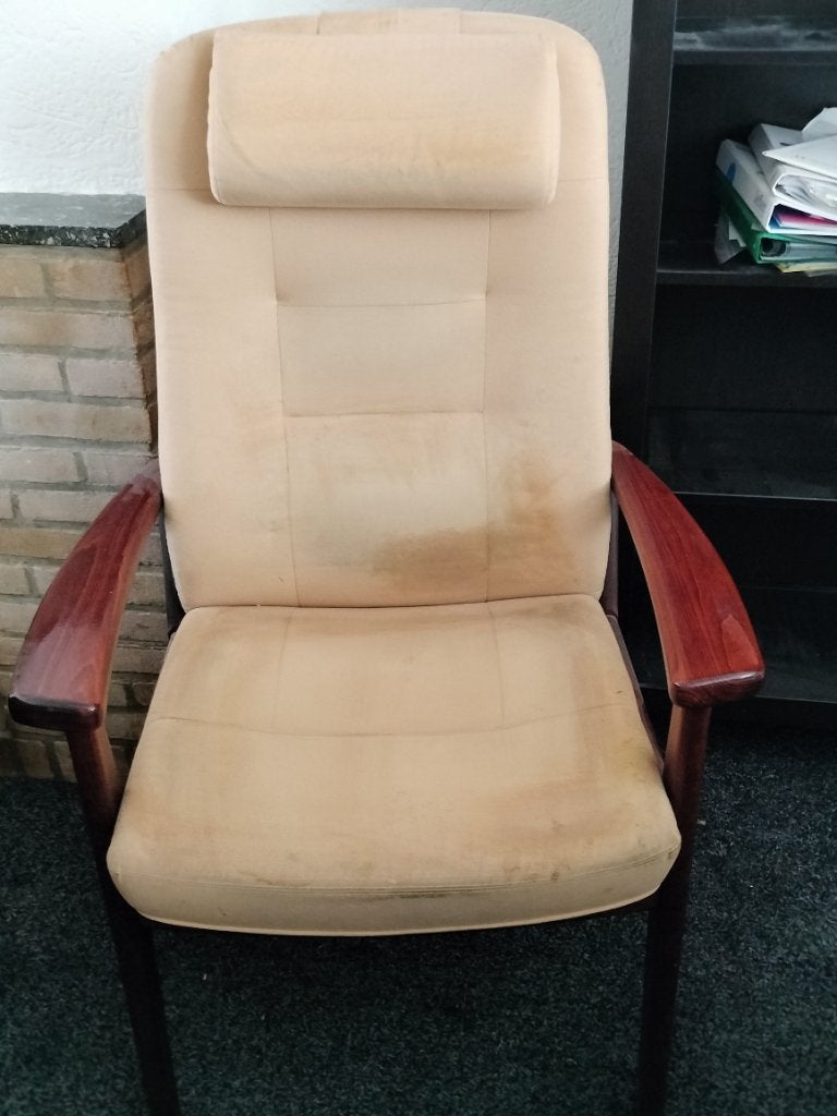 Comfortabele senioren fauteuil met houten armleuningen, Ophalen, Gebruikt, Klassiek, Comfortabel, 75 tot 100 cm