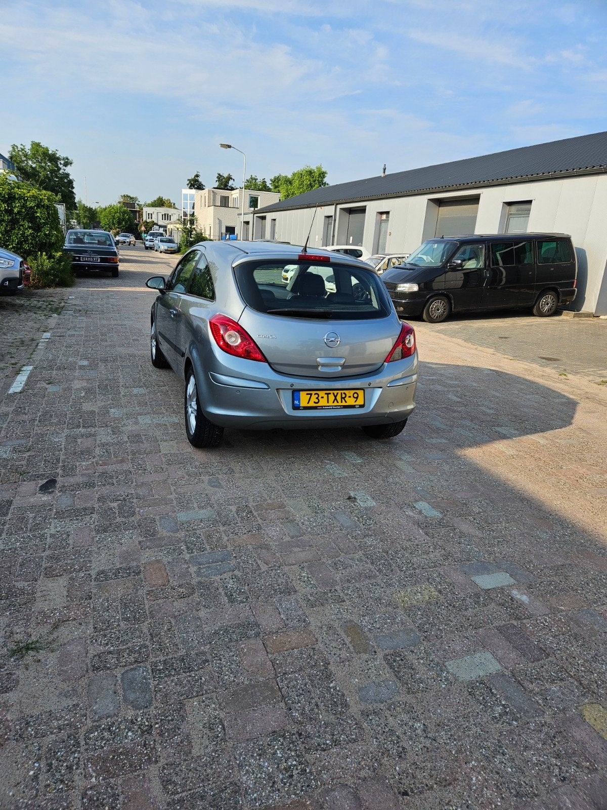 Opel Corsa 1.2 16V LPG 3D 2012 Grijs, Voorwielaandrijving, 4 cilinders, Origineel Nederlands, Handgeschakeld