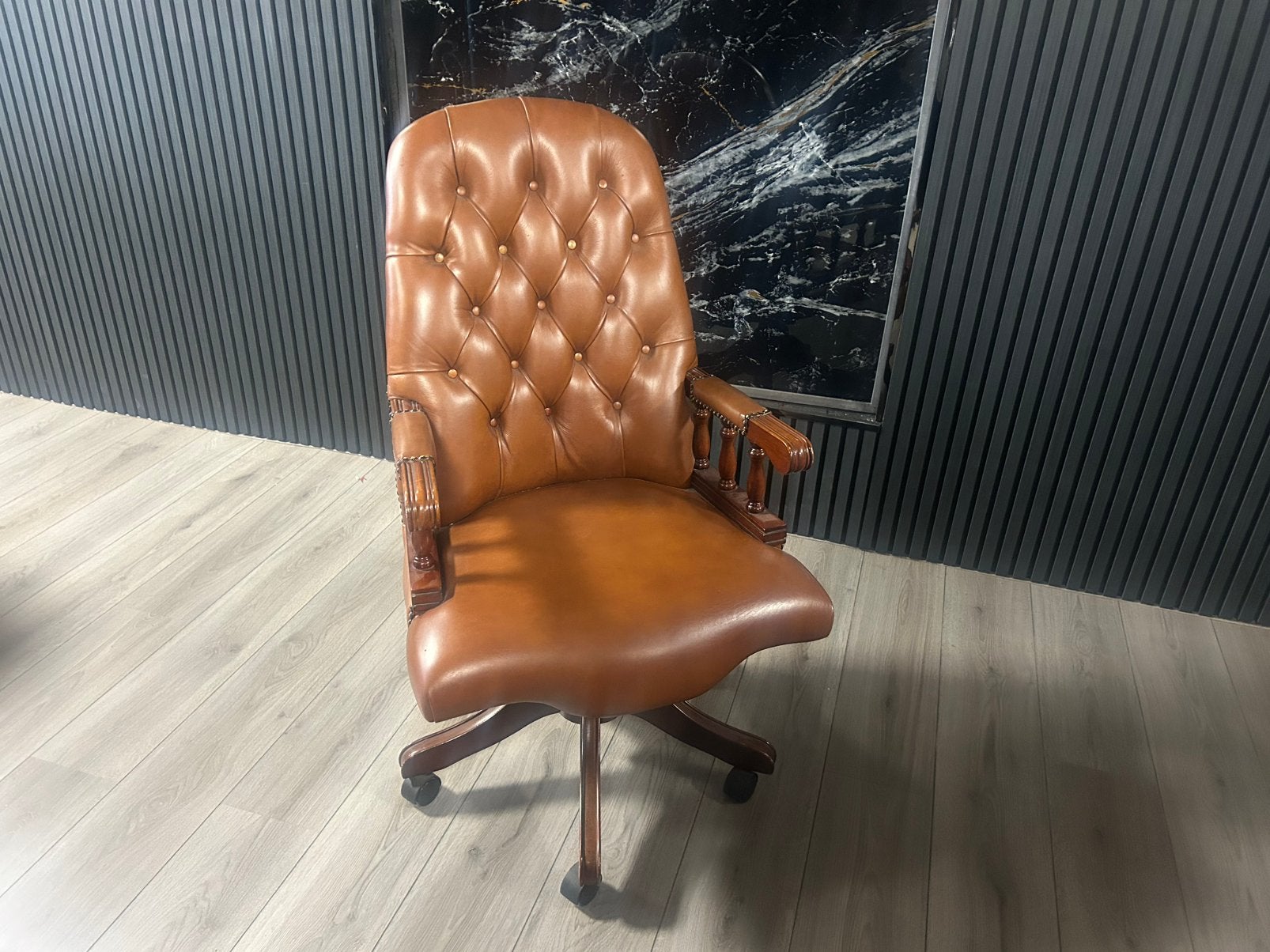Orginele Chesterfield Lederen Bureaustoel !!!, Ophalen of Verzenden, Zo goed als nieuw, Zwart