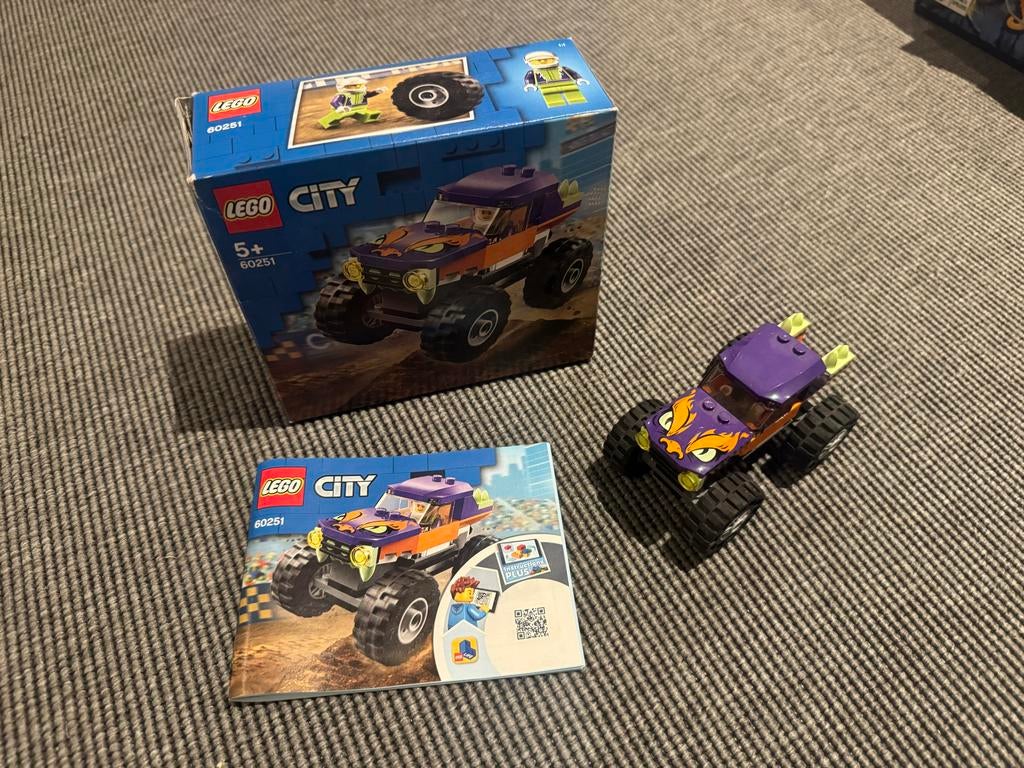 Lego City Monster Truck 60251 met doos en boekje, Ophalen of Verzenden, Zo goed als nieuw, Complete set, Lego