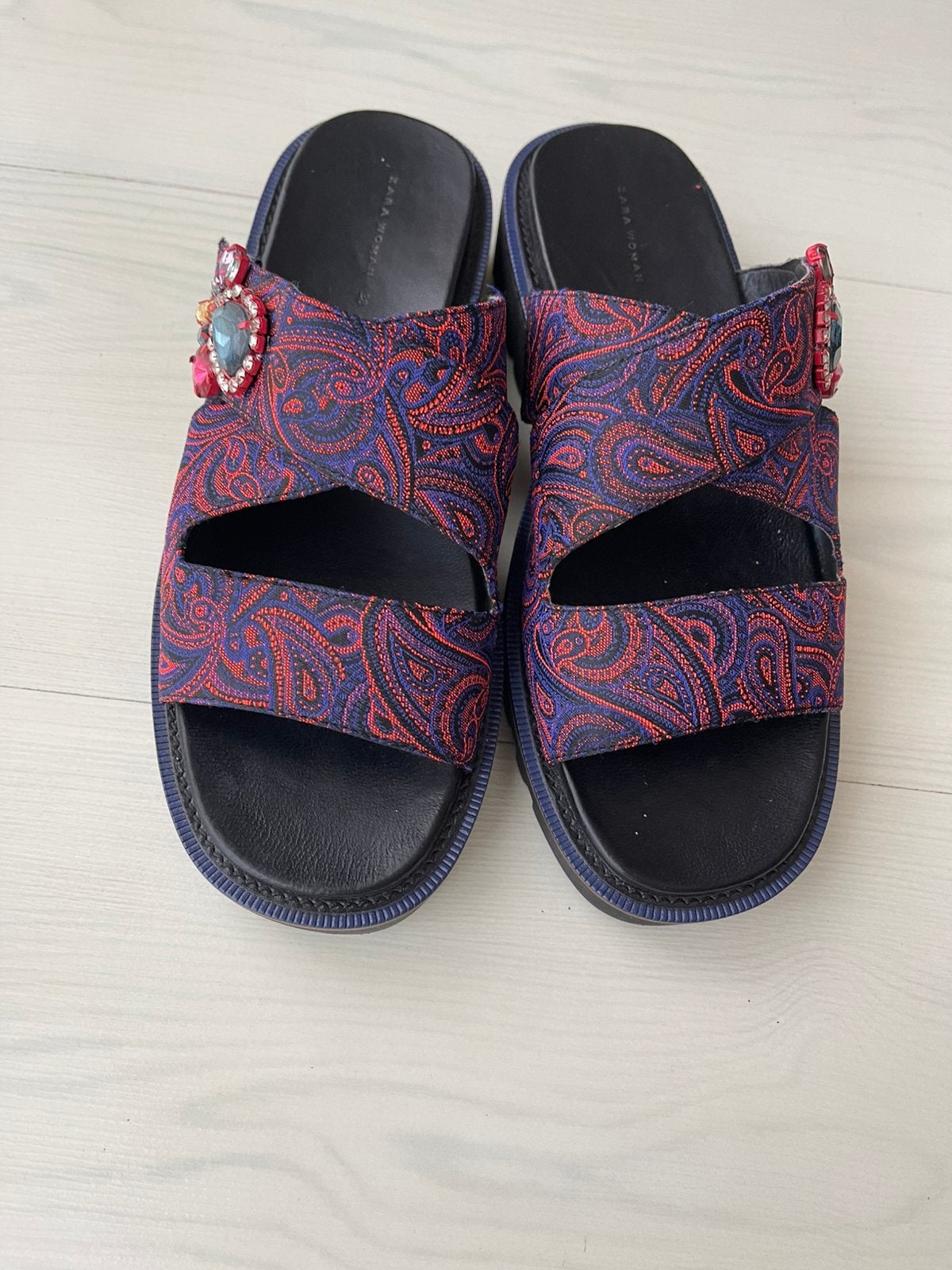ZARA Mooie Sandalen Paisley Print, Overige kleuren, Zo goed als nieuw, Sandalen of Muiltjes, Ophalen of Verzenden