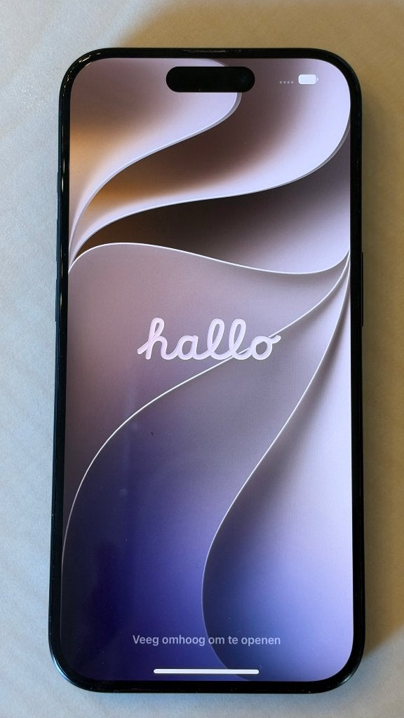 iphone 15 pro 256 dark bleu, Blauw, Zo goed als nieuw, 87 %, Met simlock