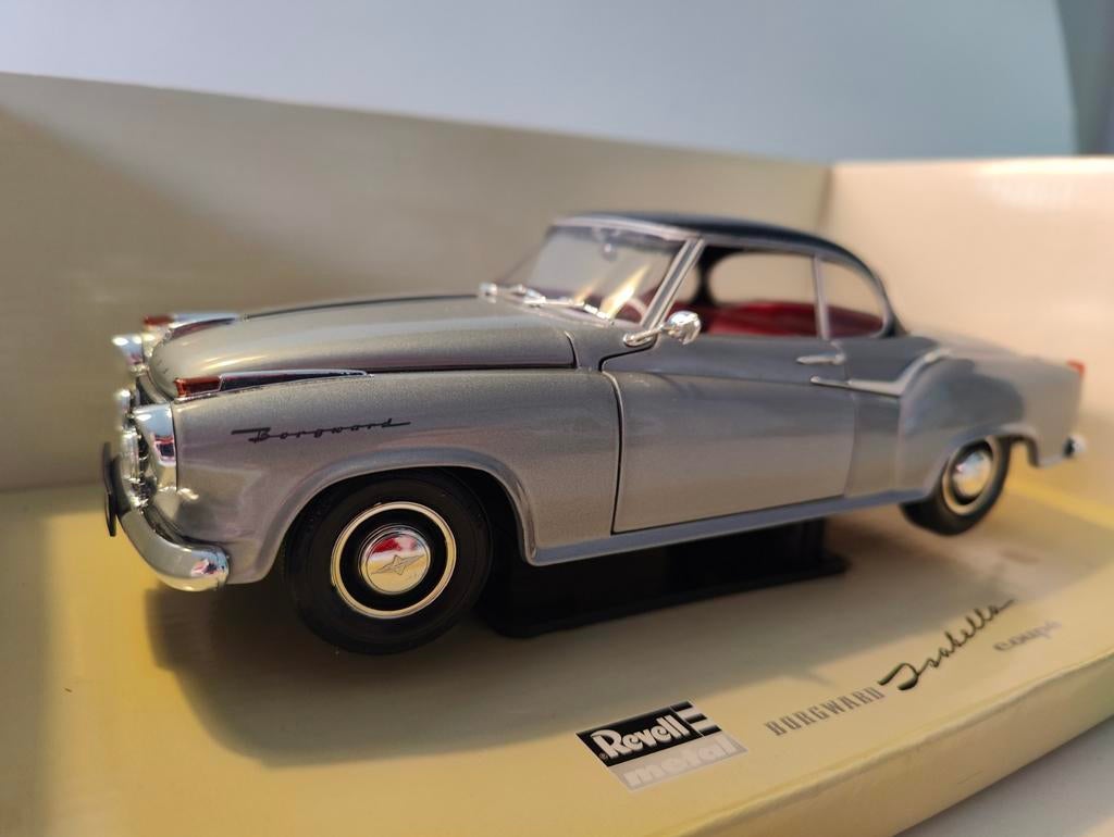 Borgward Isabella Coupé 1:18 Revell Vitrine Model Nieuw, Hobby en Vrije tijd, Modelauto's | 1:18, Nieuw, Auto, Revell, Ophalen of Verzenden