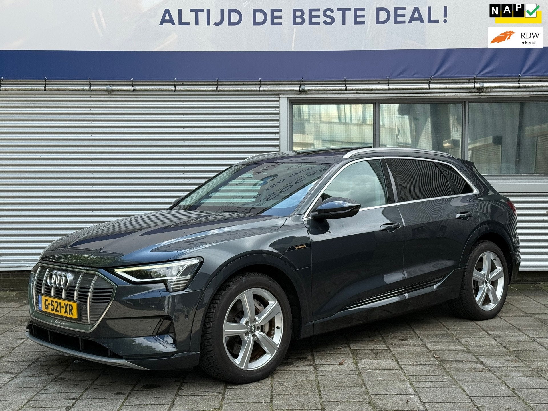 Audi E-tron E-tron 50 quattro Launch edition plus 71 kWh l 8, Auto's, Automaat, Dealer onderhouden, Vierwielaandrijving, SUV of Terreinwagen