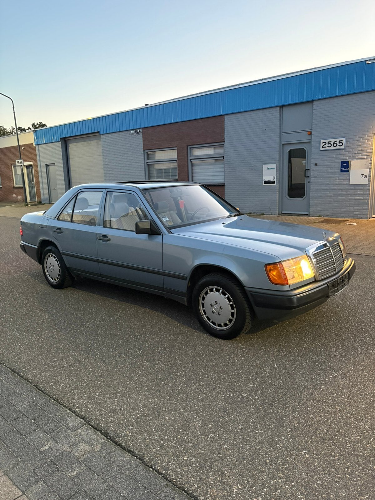 Mercedes 200 w124 diesel oldtimer belastingvrij, foto 3