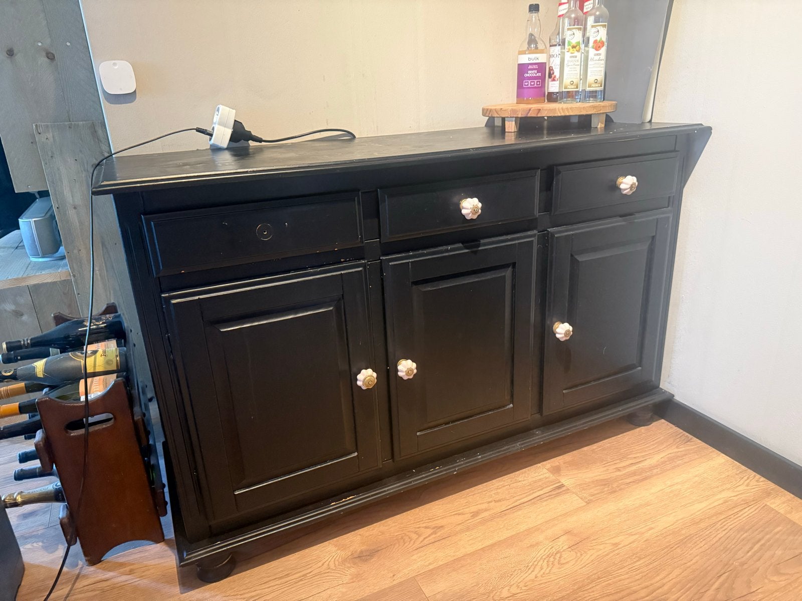 Gratis Zwart dressoir, Huis en Inrichting, Kasten | Dressoirs, Gebruikt, 100 tot 150 cm, Ophalen of Verzenden, Met lade(s)