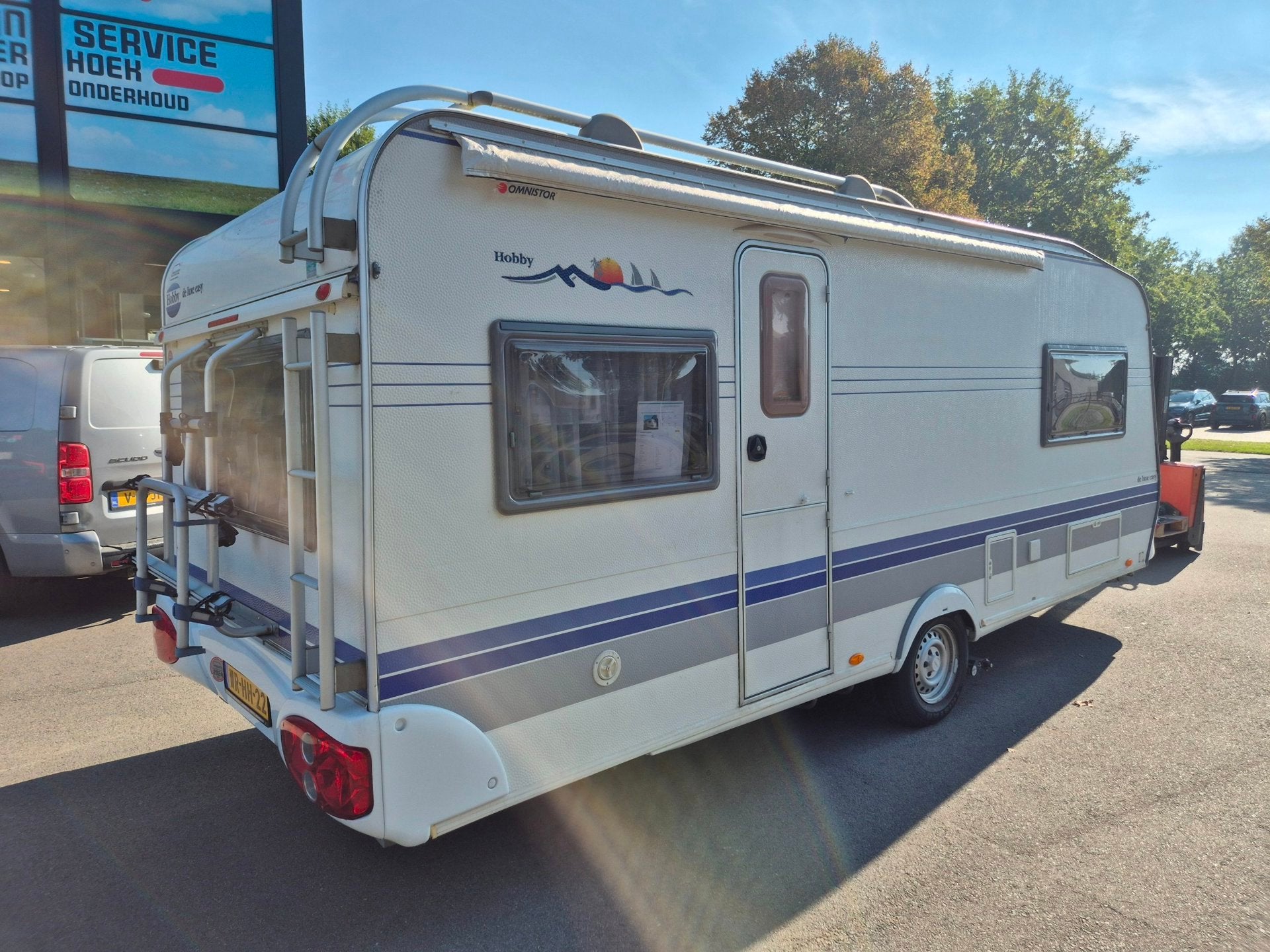 Hobby 540 UL Enkele bedden rondzit mover Airco + VT + luifel, Rondzit, Hobby, Bedrijf, 5 tot 6 meter