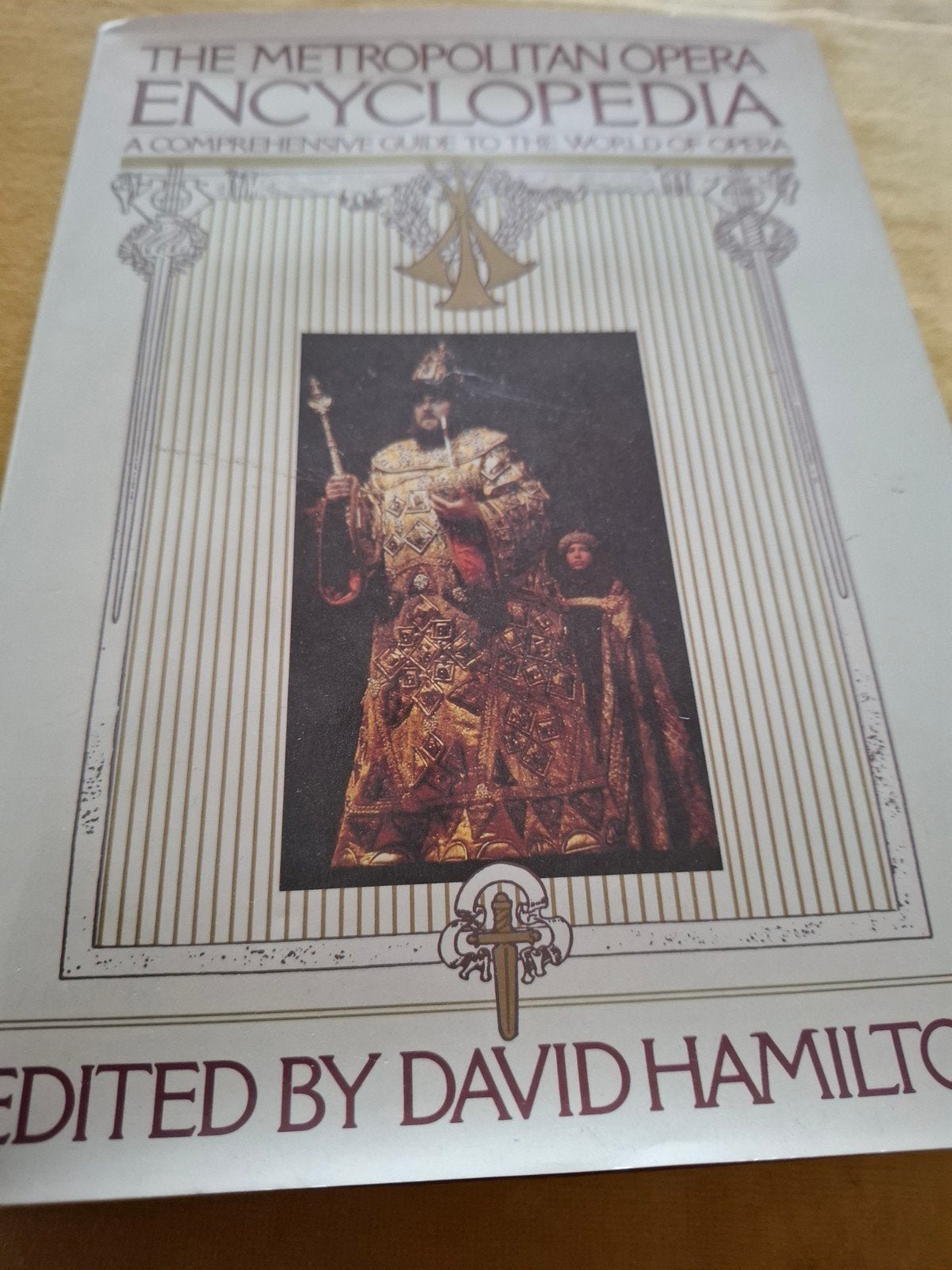 The Metropolitan Opera Encyclopedia - David Hamilton, Gelezen, David Hamilton, Ophalen of Verzenden, Los deel