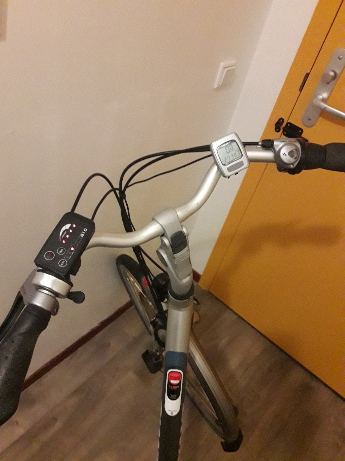 Giant twist PRIMA STAAT., Ophalen, Zo goed als nieuw, Accu, Achterlicht