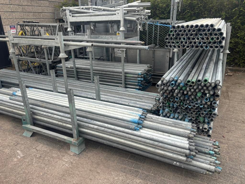 Nette Tubelock / Tube Lock buizen in 2 - 3 - 4 meter Steiger, Ophalen, Zo goed als nieuw, Gevelsteiger, 2 tot 5 meter