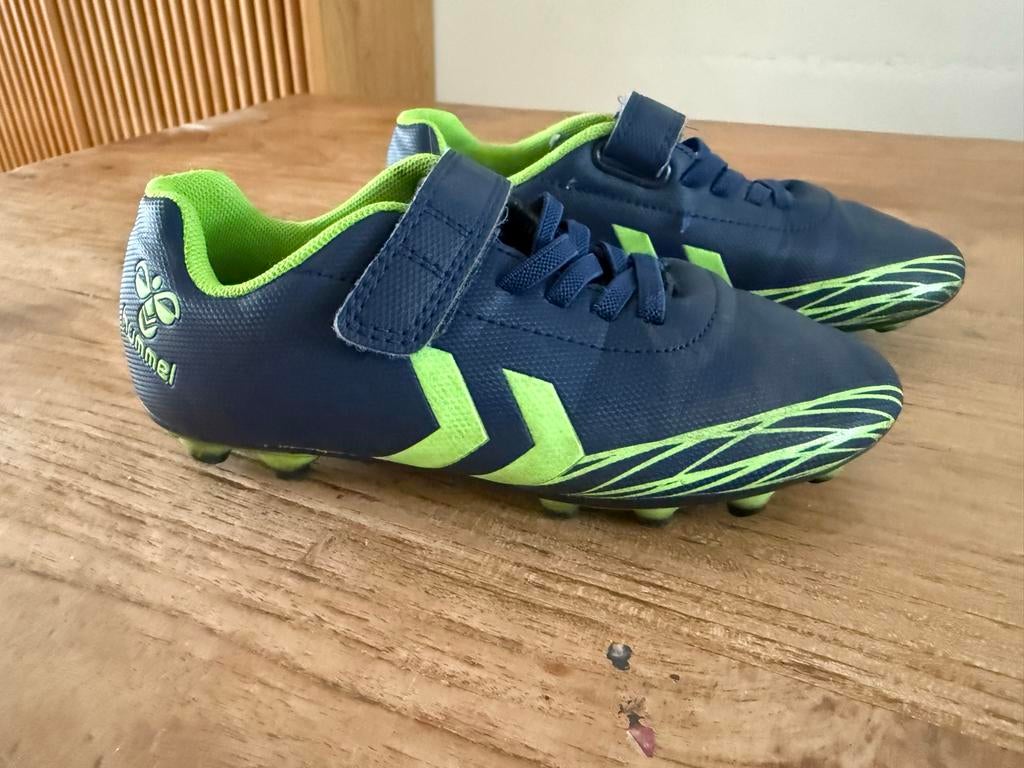 Hummel Voetbalschoenen Maat 31 - 13 Noppen, Maat XS of kleiner, Ophalen of Verzenden, Gebruikt, Schoenen