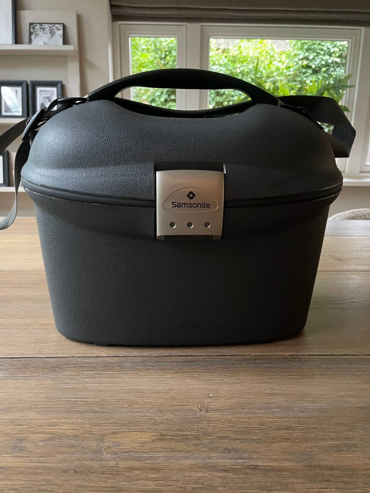 Nette degelijke Samsonite beautycase, Met slot, Ophalen of Verzenden, Zo goed als nieuw, Grijs