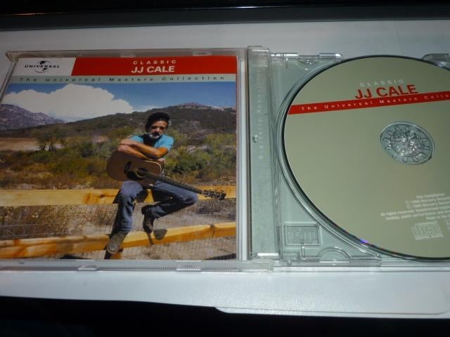 JJ Cale  de cd classic the universal masters coll, Verzenden, Zo goed als nieuw