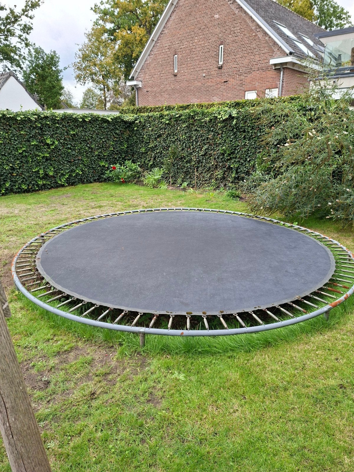 Grote  inground trampoline, Ophalen, Gebruikt