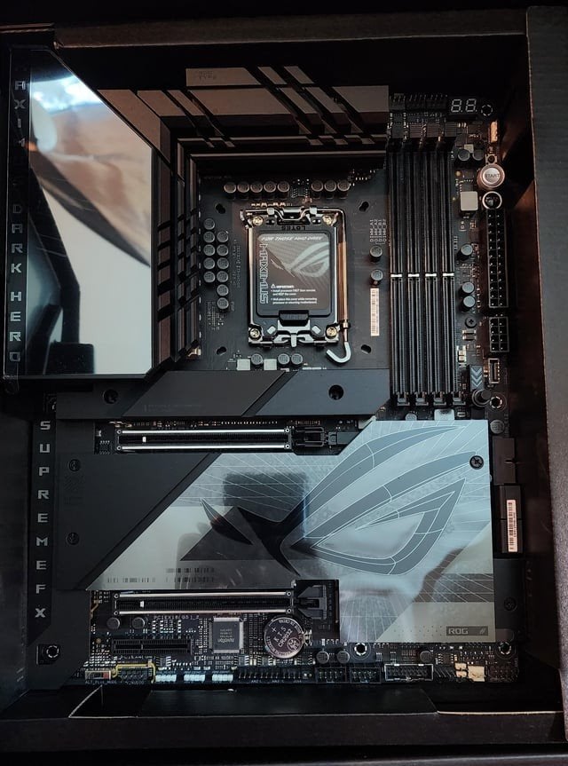 ASUS ROG Maximus Z790 Dark Hero Moederbord, LGA 1700, Nieuw, Ophalen of Verzenden, ATX