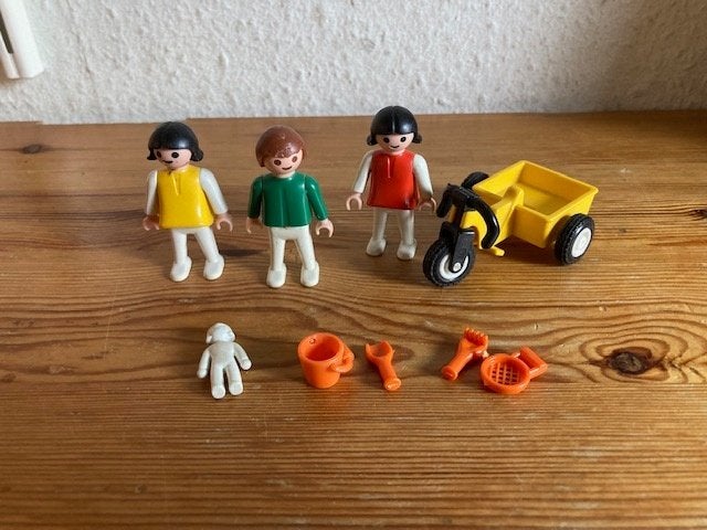 Playmobil vintage spelende kinderen 3359/3360 jaren 80 oud, Gebruikt, Complete set, Ophalen of Verzenden, Figuren
