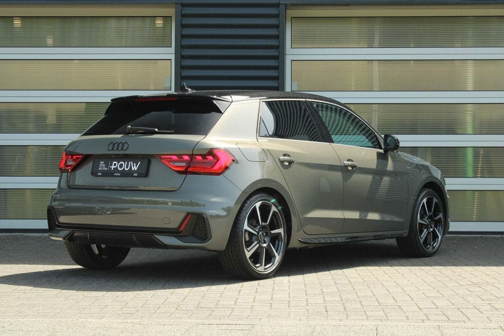 Audi A1 Sportback 30 TFSI 116pk S-tronic S edition | Achteru, Auto's, Audi, Stof, 116 pk, Bedrijf, 3 cilinders